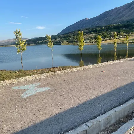 Monte Shpirag Μπεράτ